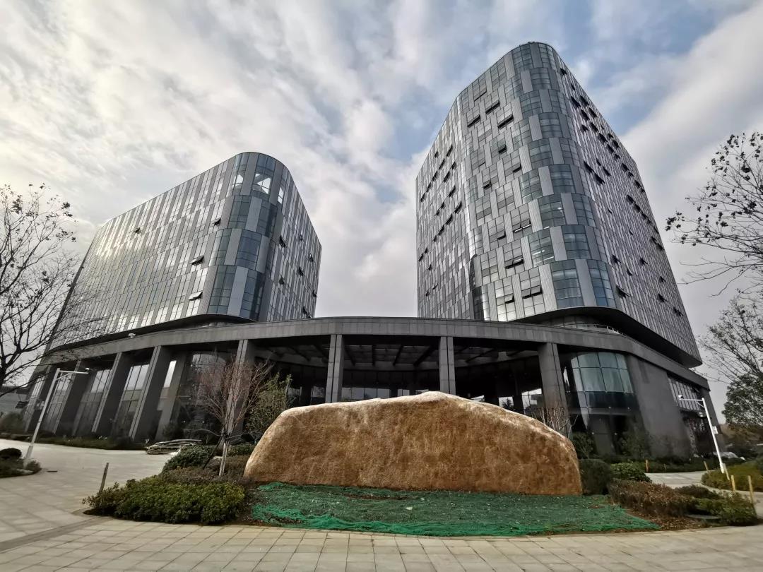 后入内射无码人妻一区