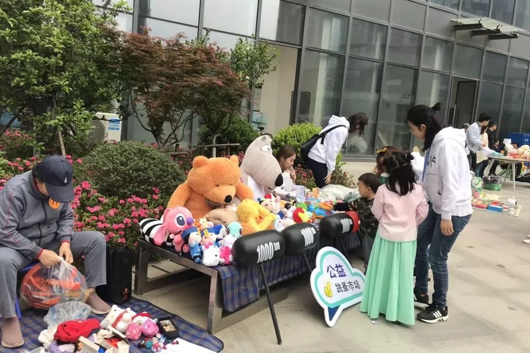 后入内射无码人妻一区