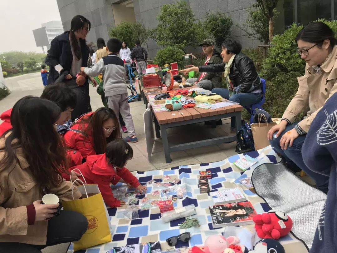 后入内射无码人妻一区