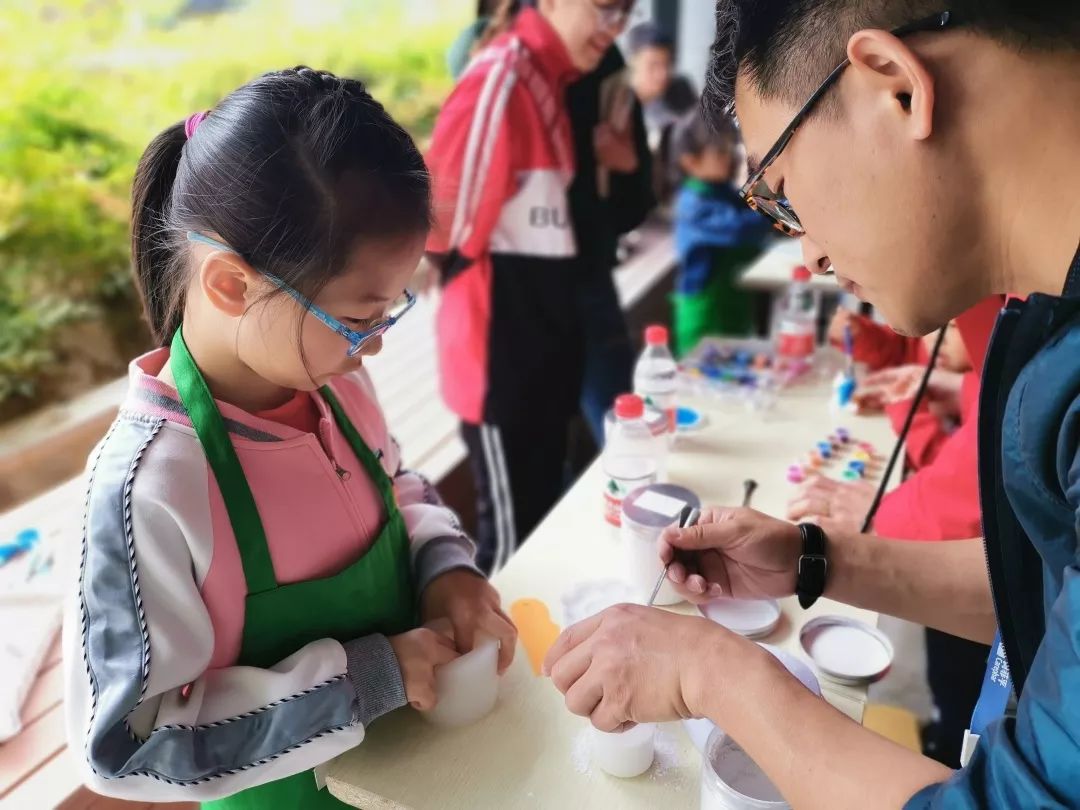 后入内射无码人妻一区