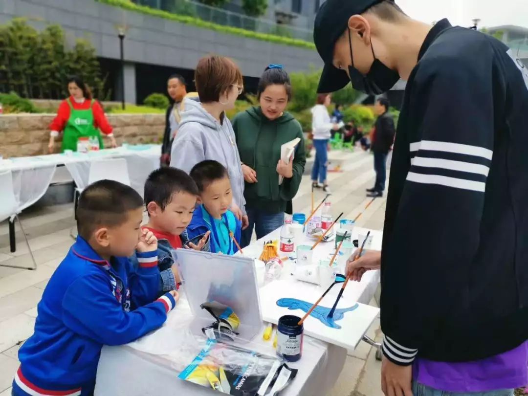 后入内射无码人妻一区